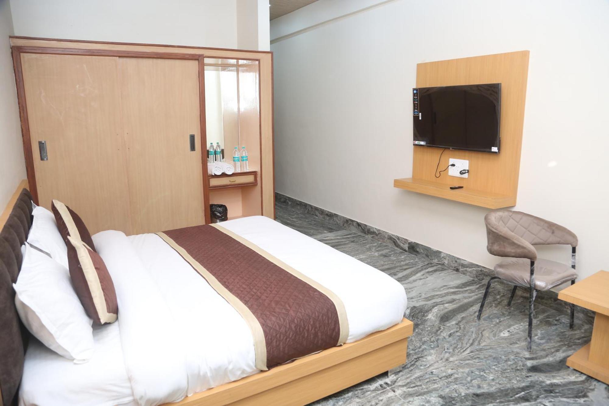 Hotel Kirti Plaza Chittorgarh Exterior photo